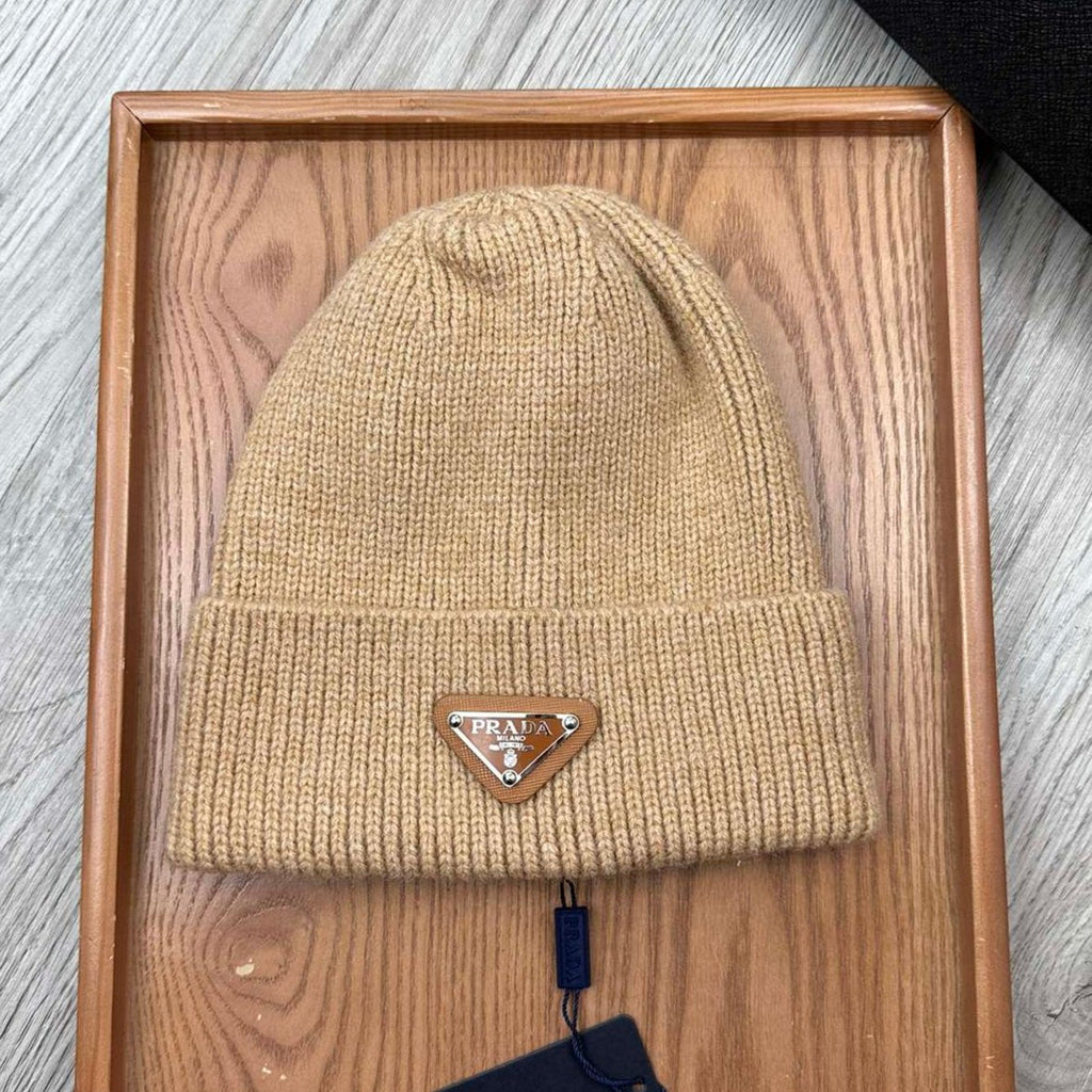 PRADA BEANIE HAT IN LIGHT BROWN WOOL 332402