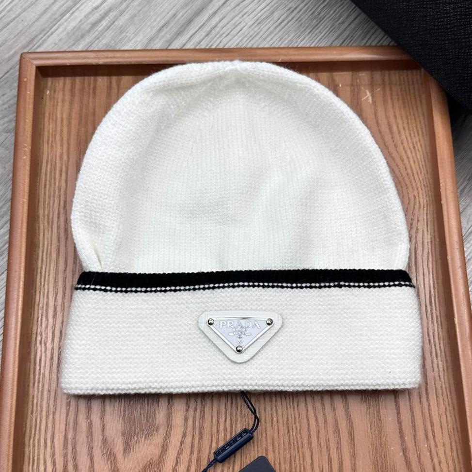 PRADA BEANIE HAT IN WHITE WOOL 349649