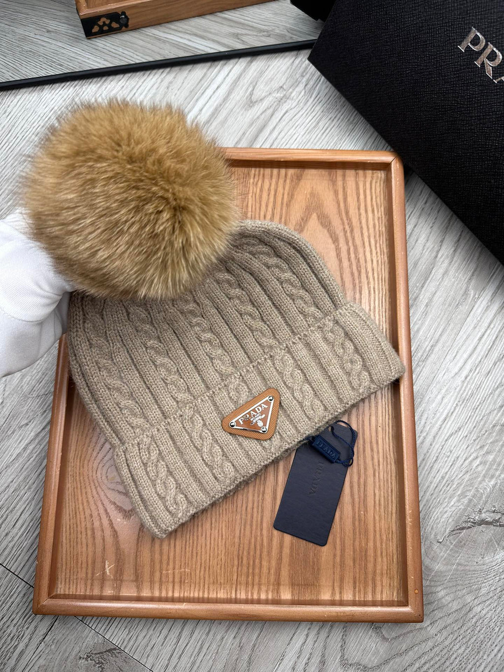 PRADA BEANIE HAT IN CAMEL BROWN WOOL 352367