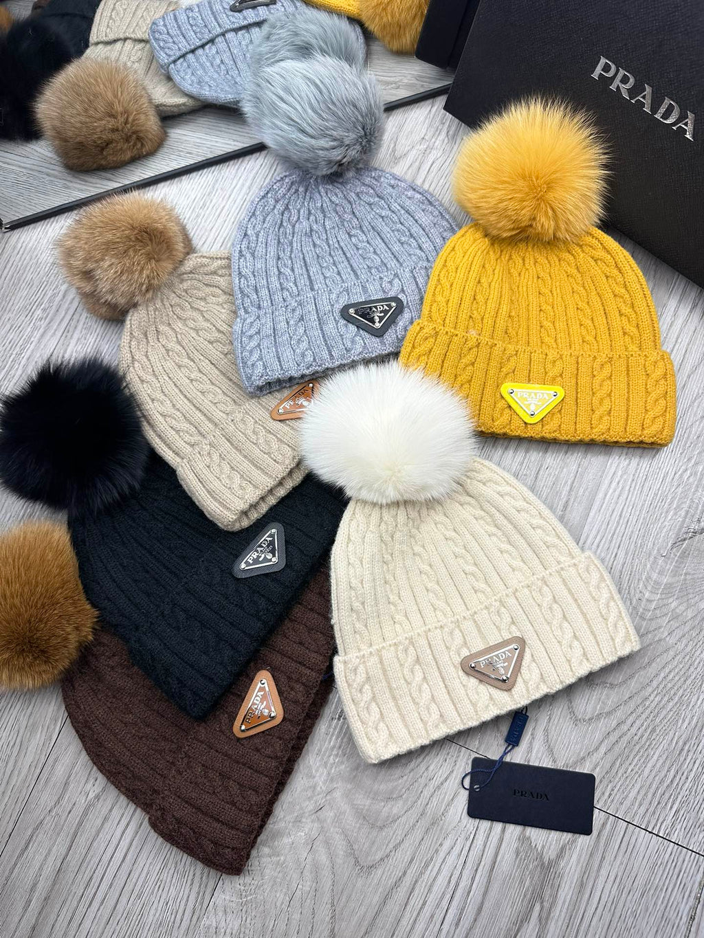 PRADA BEANIE HAT IN BLACK WOOL 352368