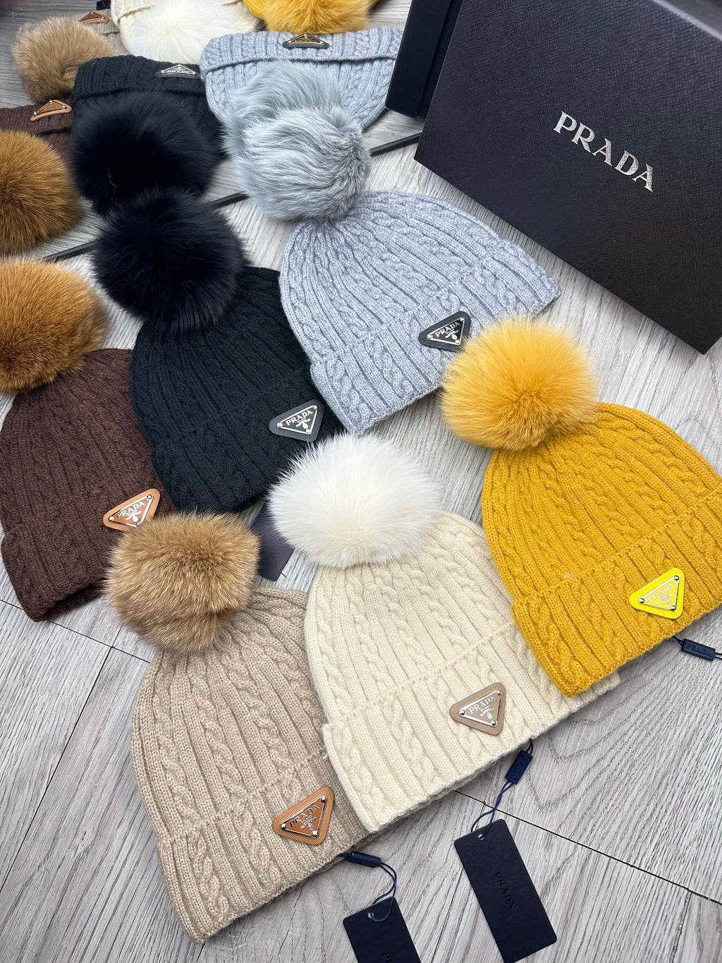 PRADA BEANIE HAT IN BLACK WOOL 352368