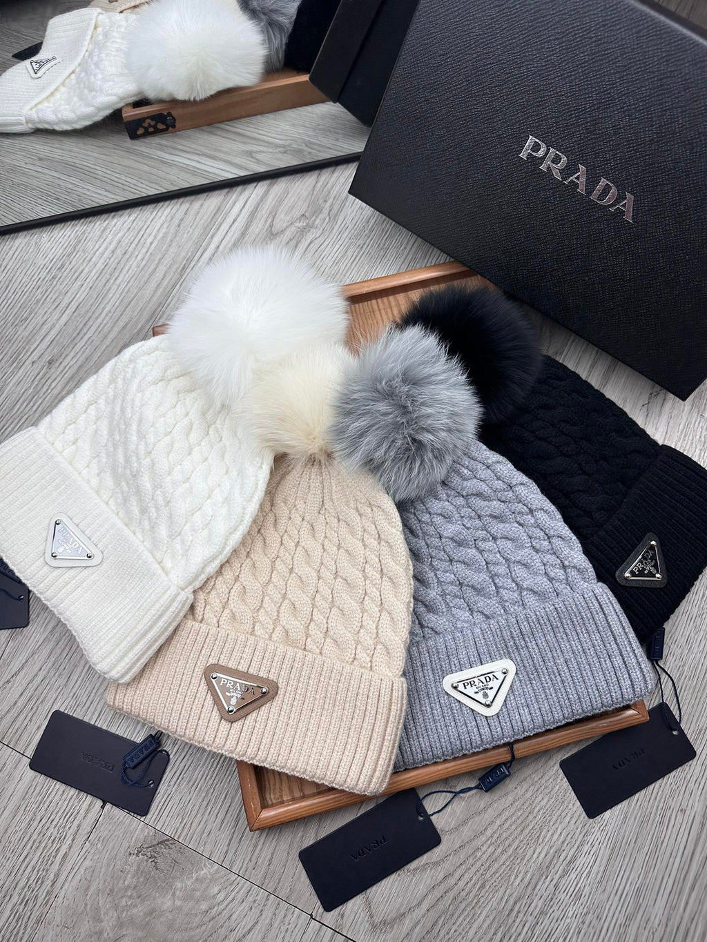 PRADA BEANIE HAT IN PARCHMENT BEIGE WOOL 352377
