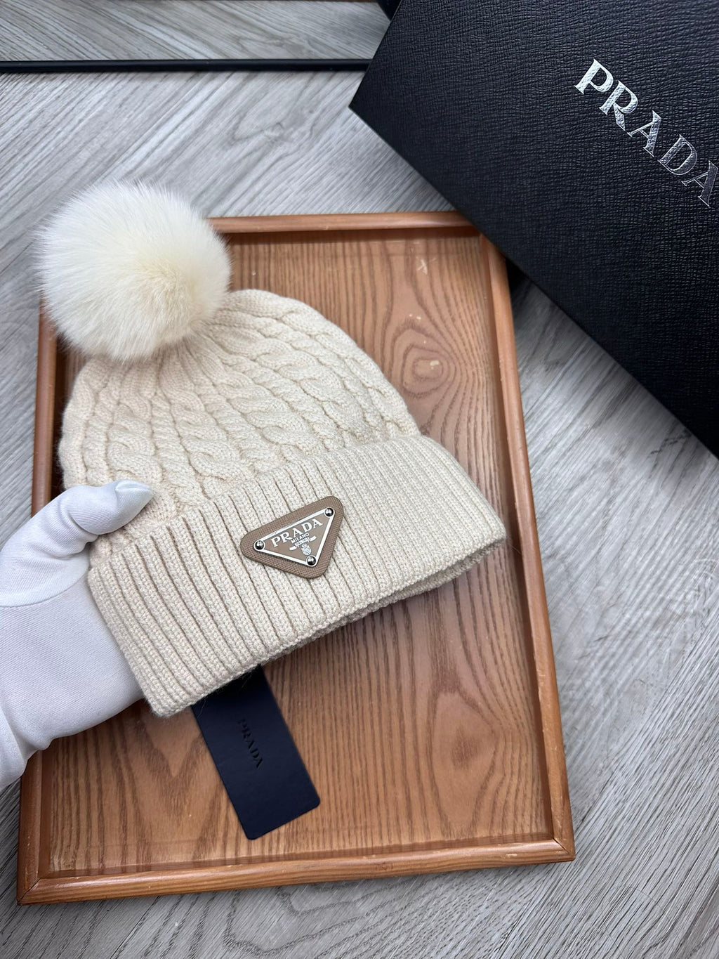 PRADA BEANIE HAT IN PARCHMENT BEIGE WOOL 352377