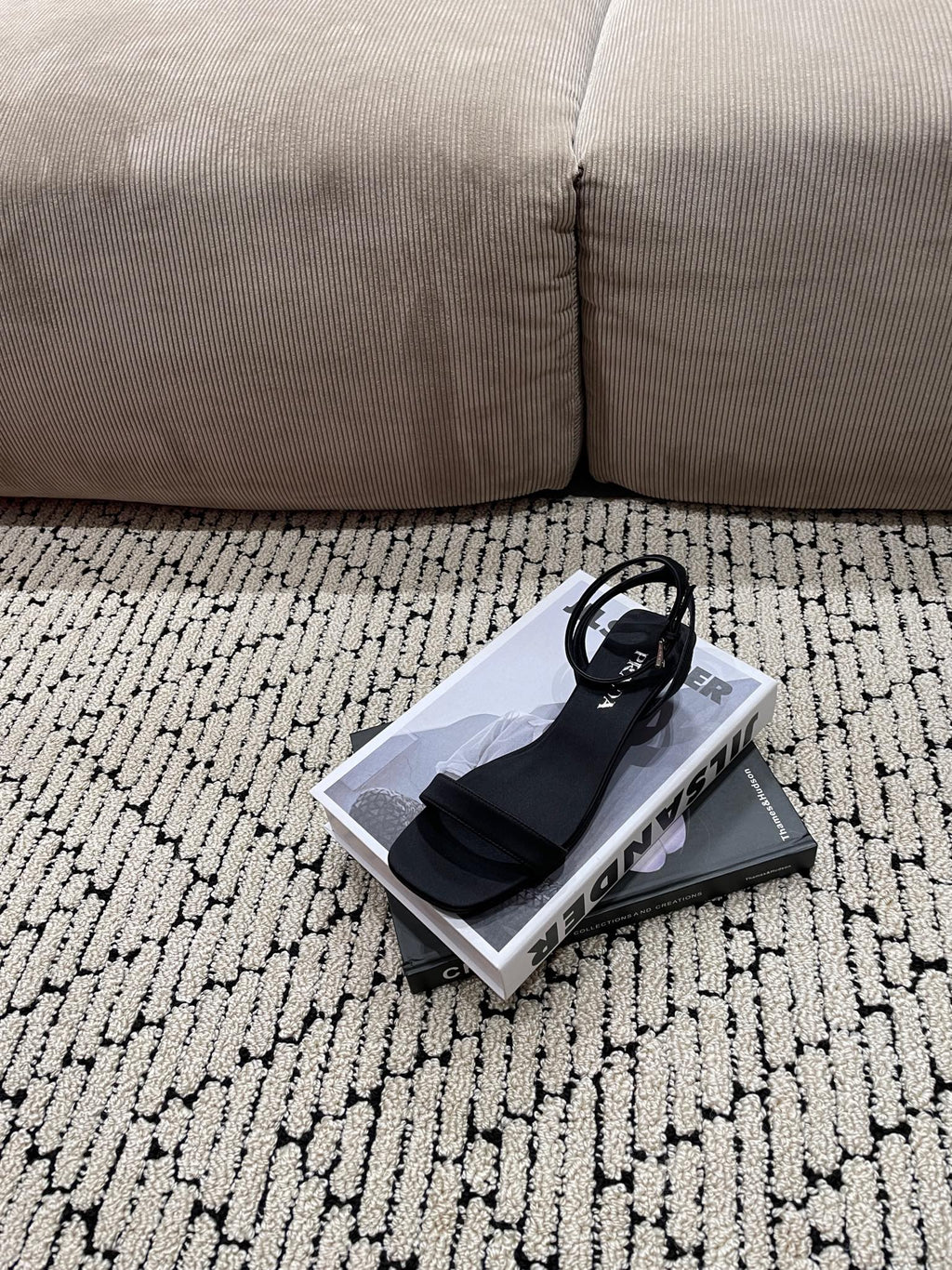 PRADA TRIANGLE HEEL SATIN SANLS BLACK