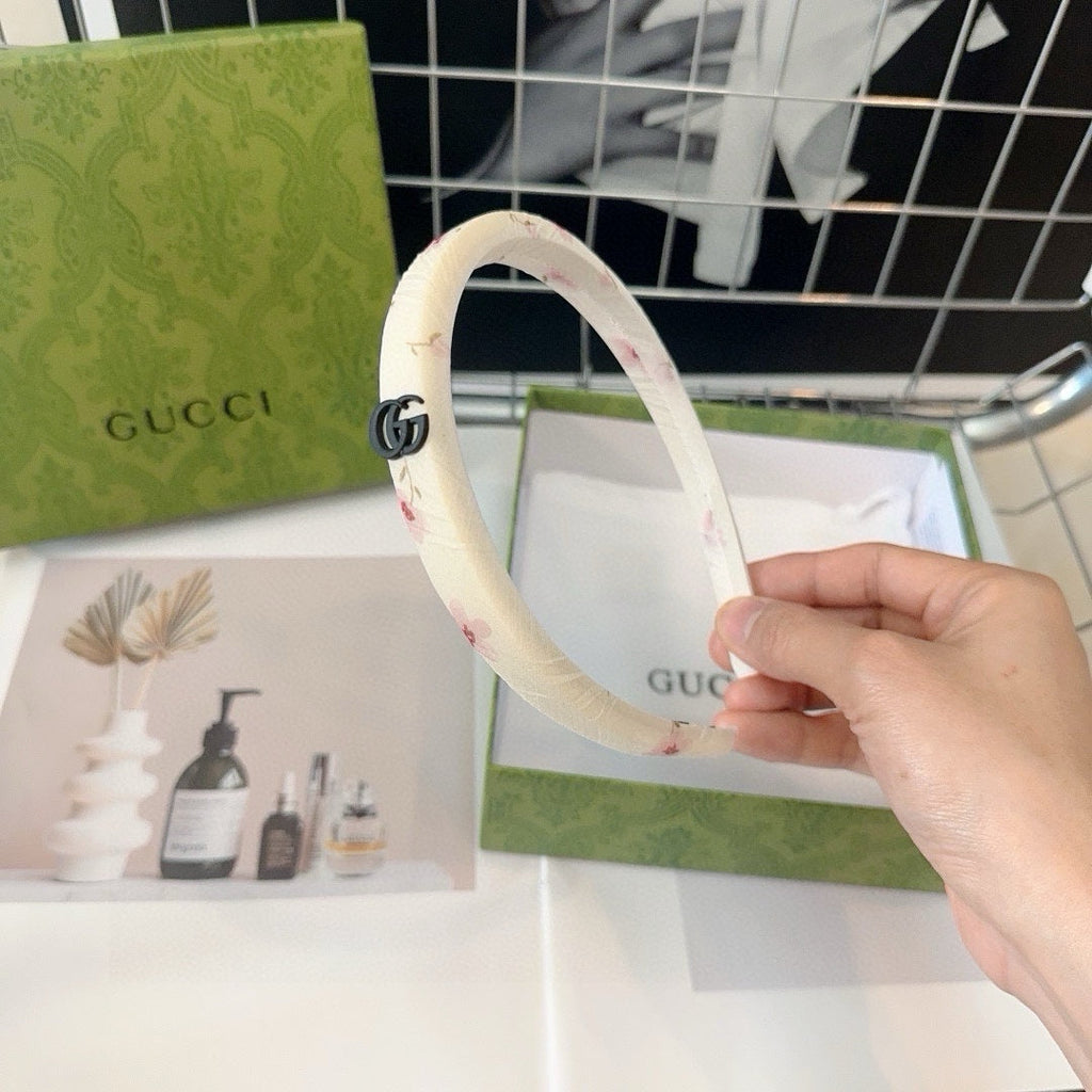 GUCCI HEADBAND IN WHITE FLOWER PRINT SILK 418913