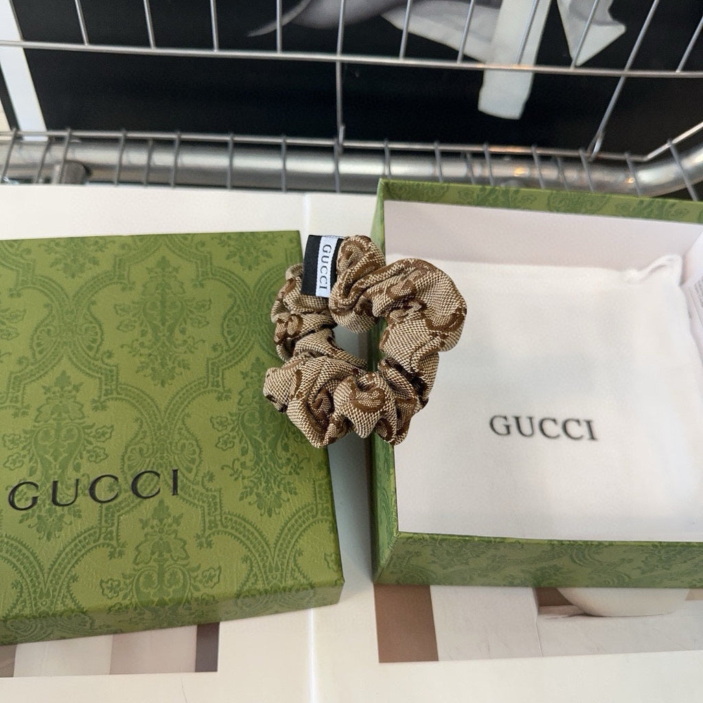 GUCCI SCRUNCHIE IN BEIGE AND EBONY CANVAS 429353