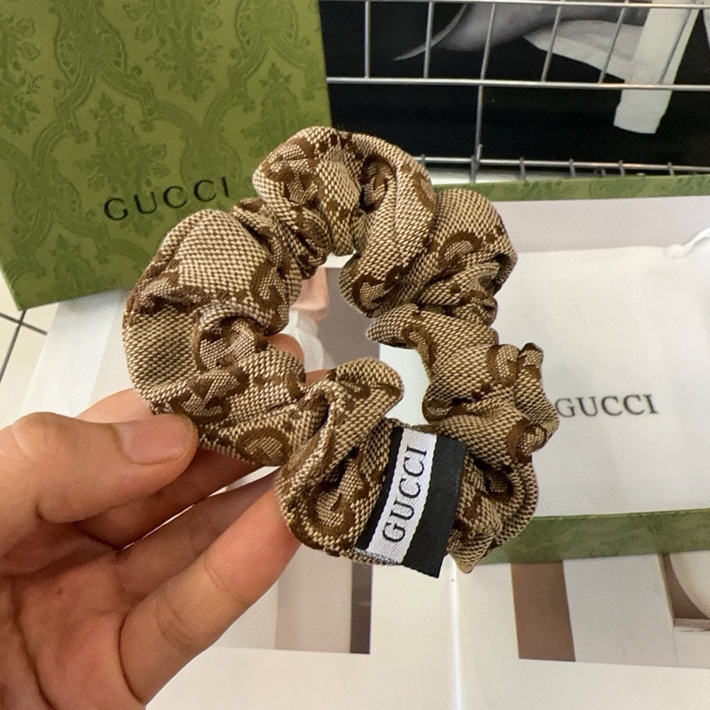 GUCCI SCRUNCHIE IN BEIGE AND EBONY CANVAS 429353