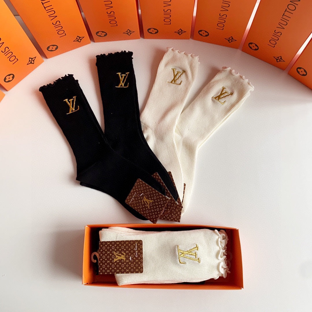 LOUIS VUITTON CREW SOCKS 125508 (1 BOX)
