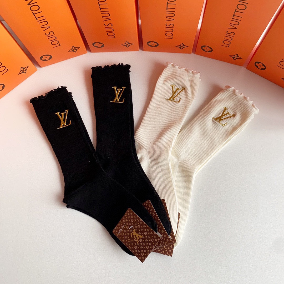 LOUIS VUITTON CREW SOCKS 125508 (1 BOX)