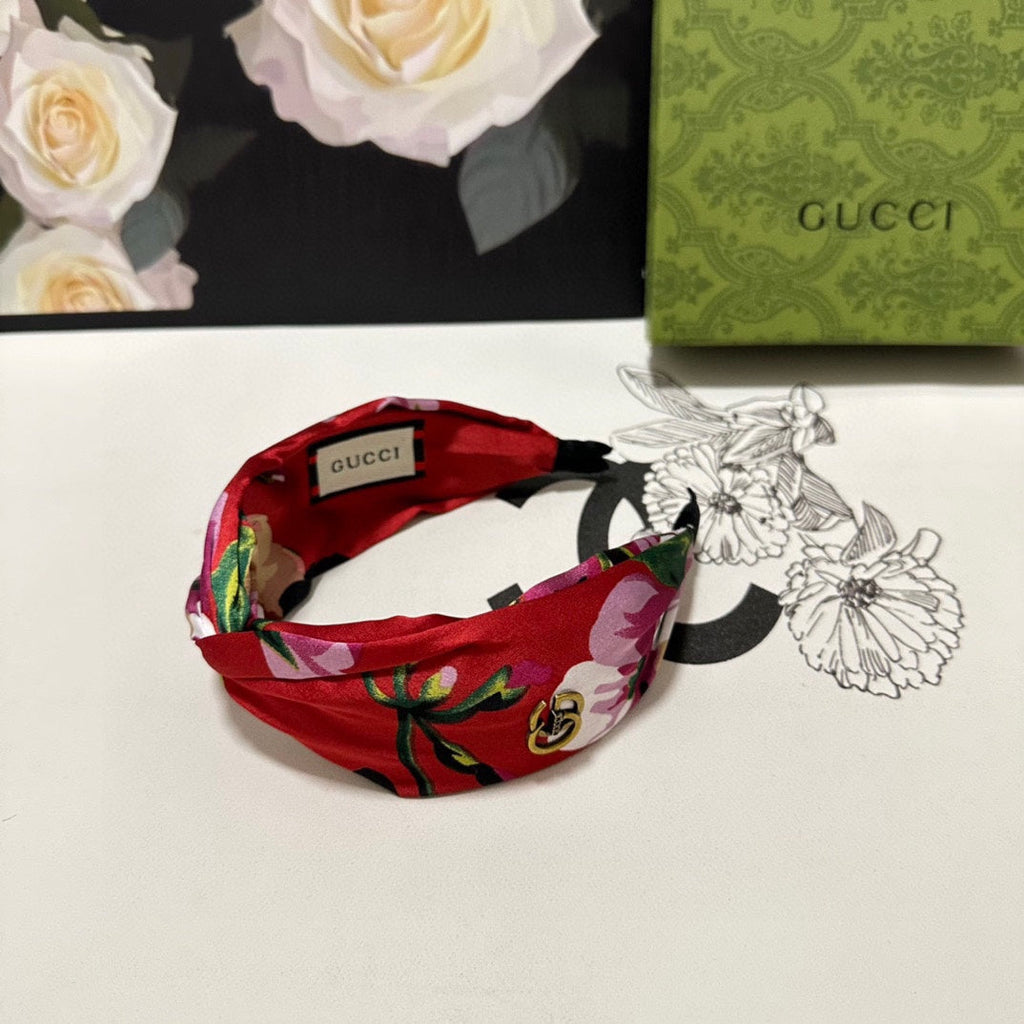 GUCCI HAIRBAND IN RED FLORAL SILK 252675