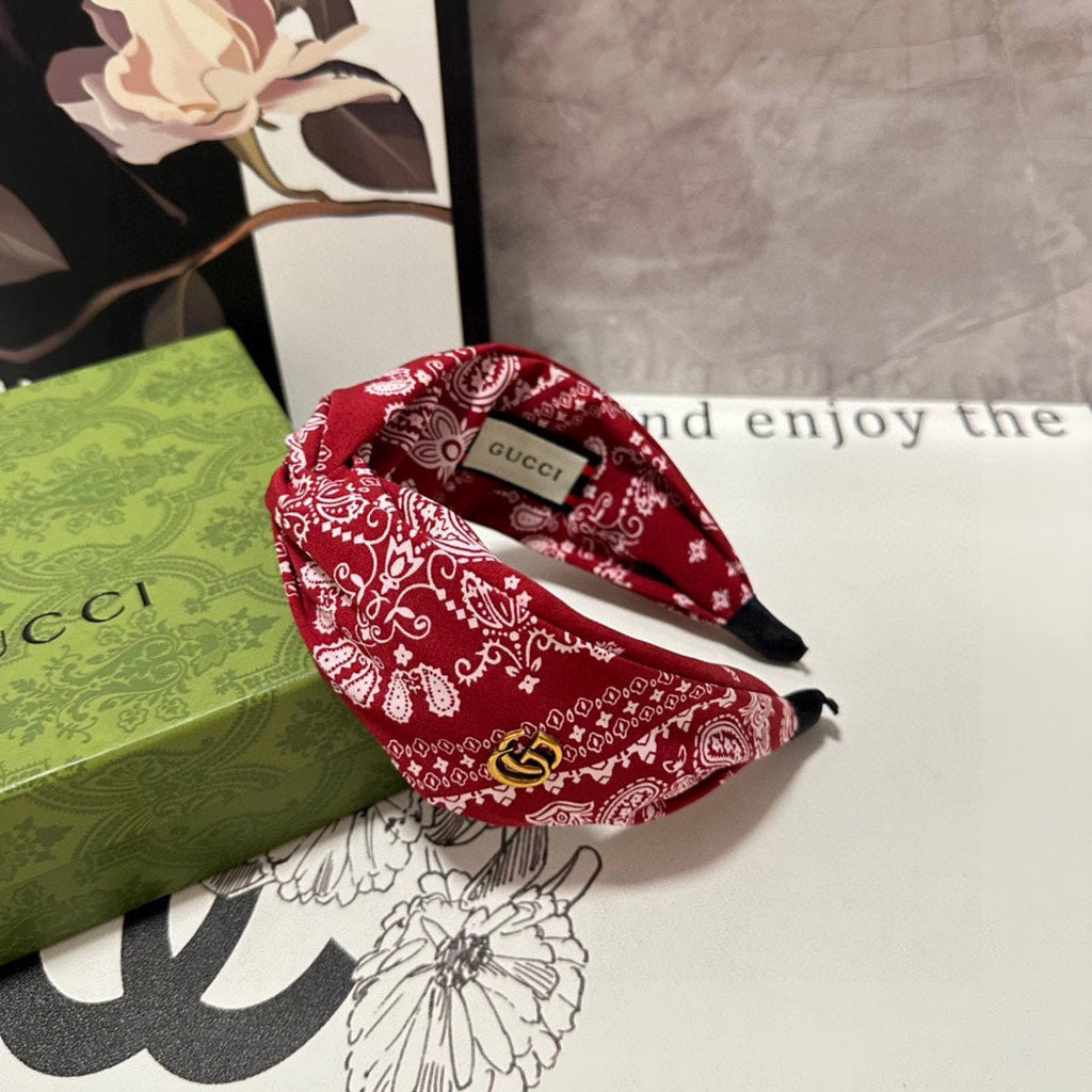 GUCCI HAIRBAND IN RED AND WHITE PATTERN FABRIC 299346