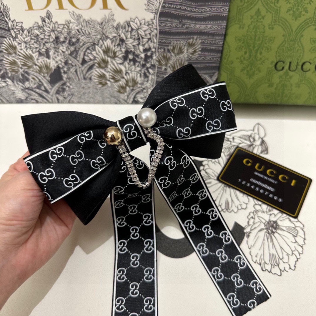GUCCI RIBBON BOW HAIR CLIP IN BLACK RE-NYLON ATTACHED PEARL 358260