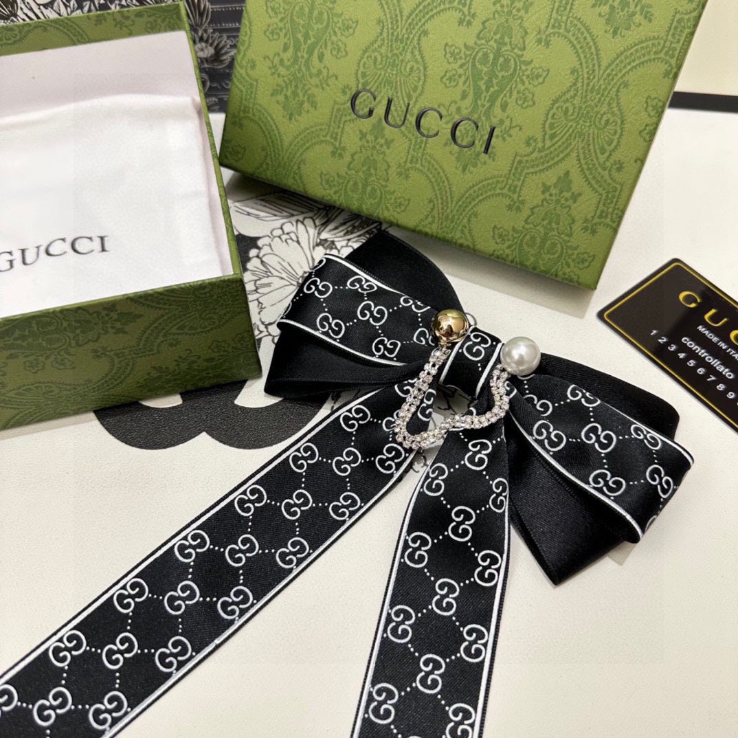 GUCCI RIBBON BOW HAIR CLIP IN BLACK RE-NYLON ATTACHED PEARL 358260