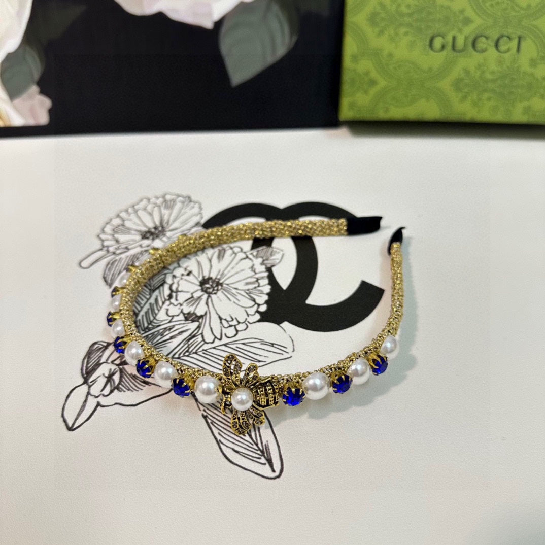 GUCCI HAIRBAND EMBELLISHED DIAMOND AND PEARL IN GOLD METAL 376822