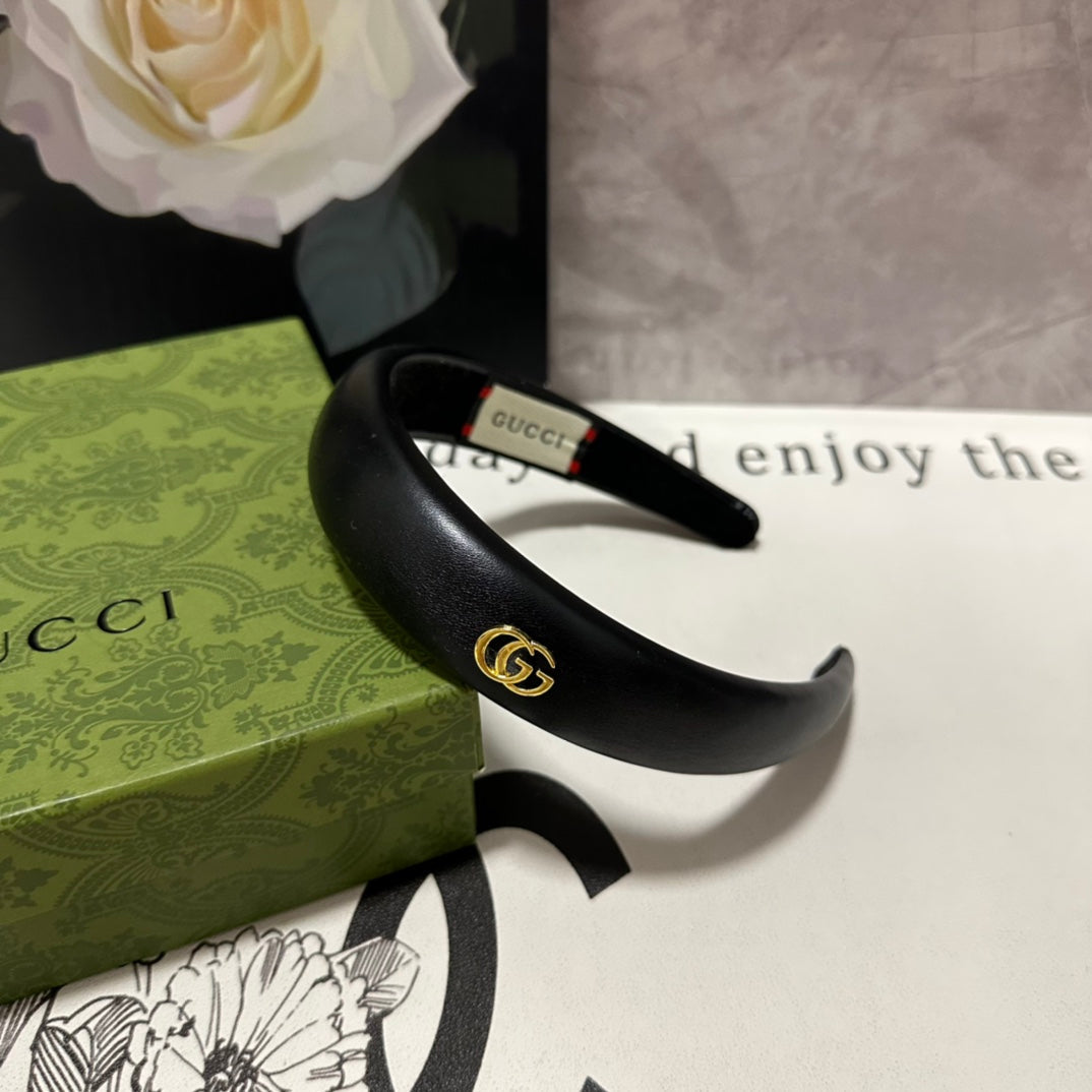GUCCI HEADBAND IN BLACK SHINY LAMBSKIN 406128