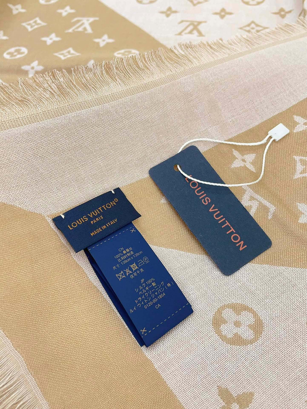LOUIS VUITTON DUOGRAM SCARF 140 CM IN PINK BEIGE SILK 396238