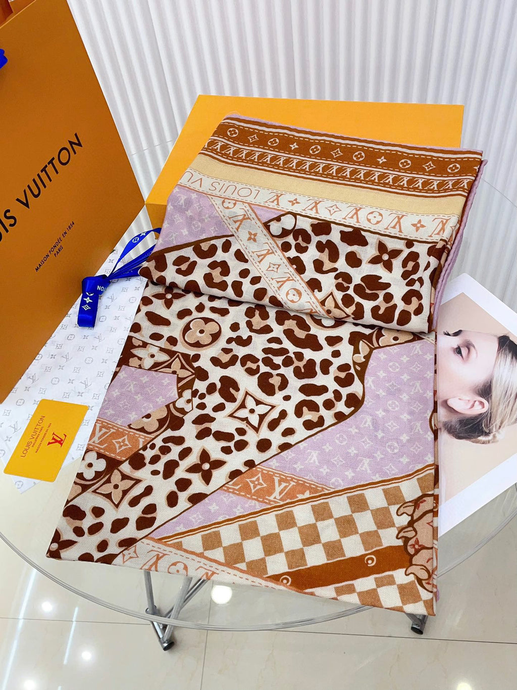 LOUIS VUITTON FELINE DUO 140 CM SQUARE SILK SCARF COLORFUL 398281