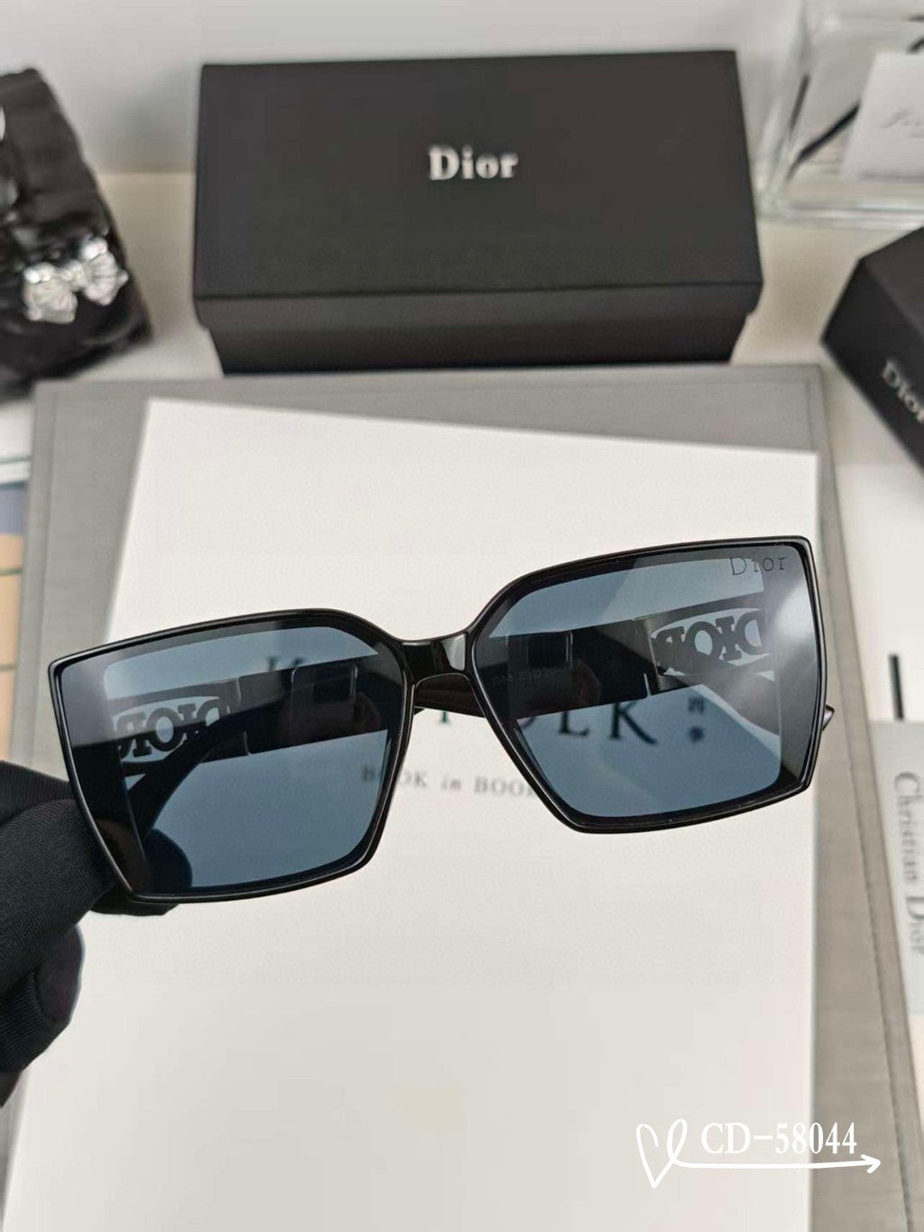 DIOR MONTAIGNE SQUARE SUNGLASS 58044 IN ACETATE