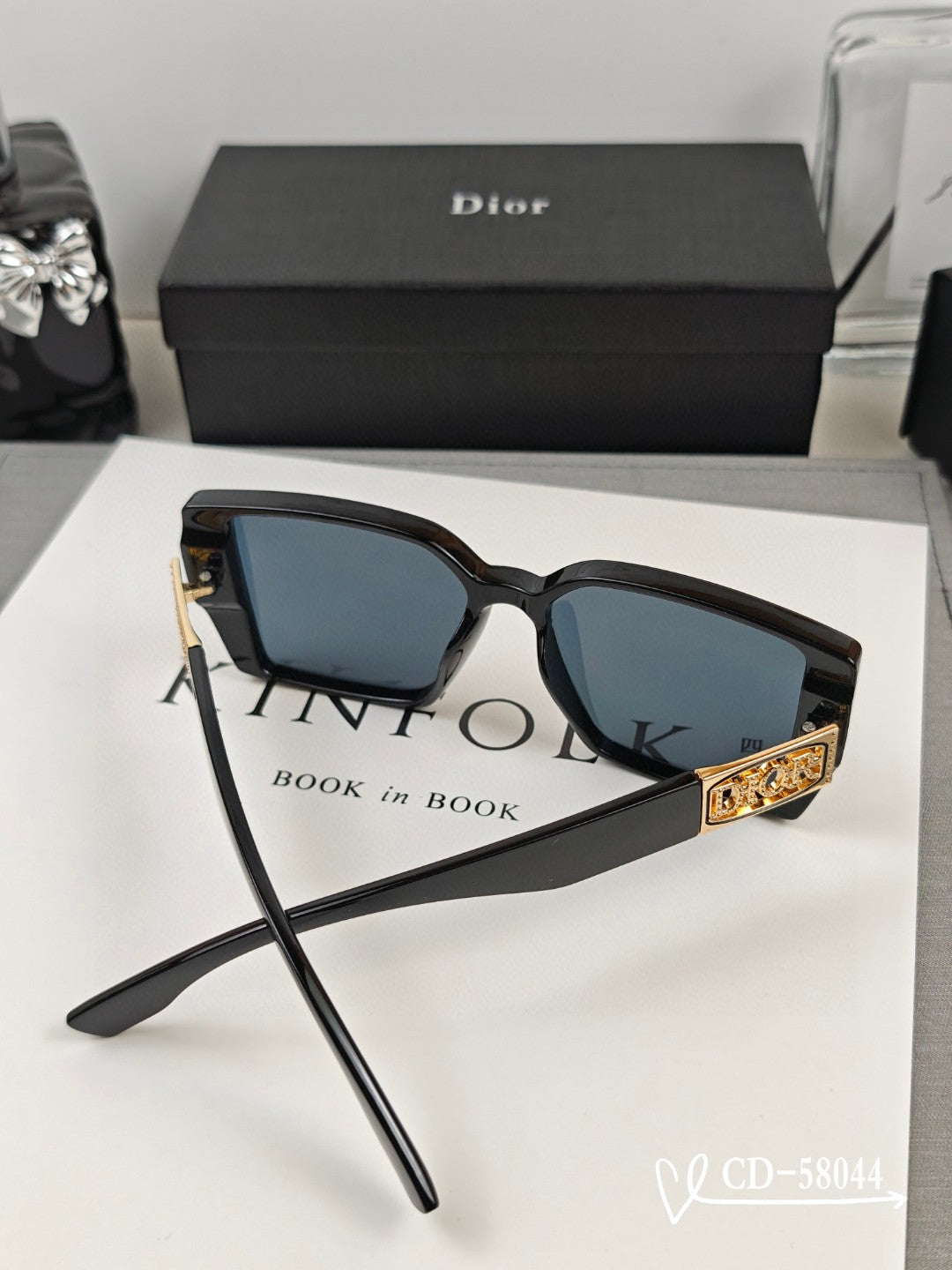 DIOR MONTAIGNE SQUARE SUNGLASS 58044 IN ACETATE