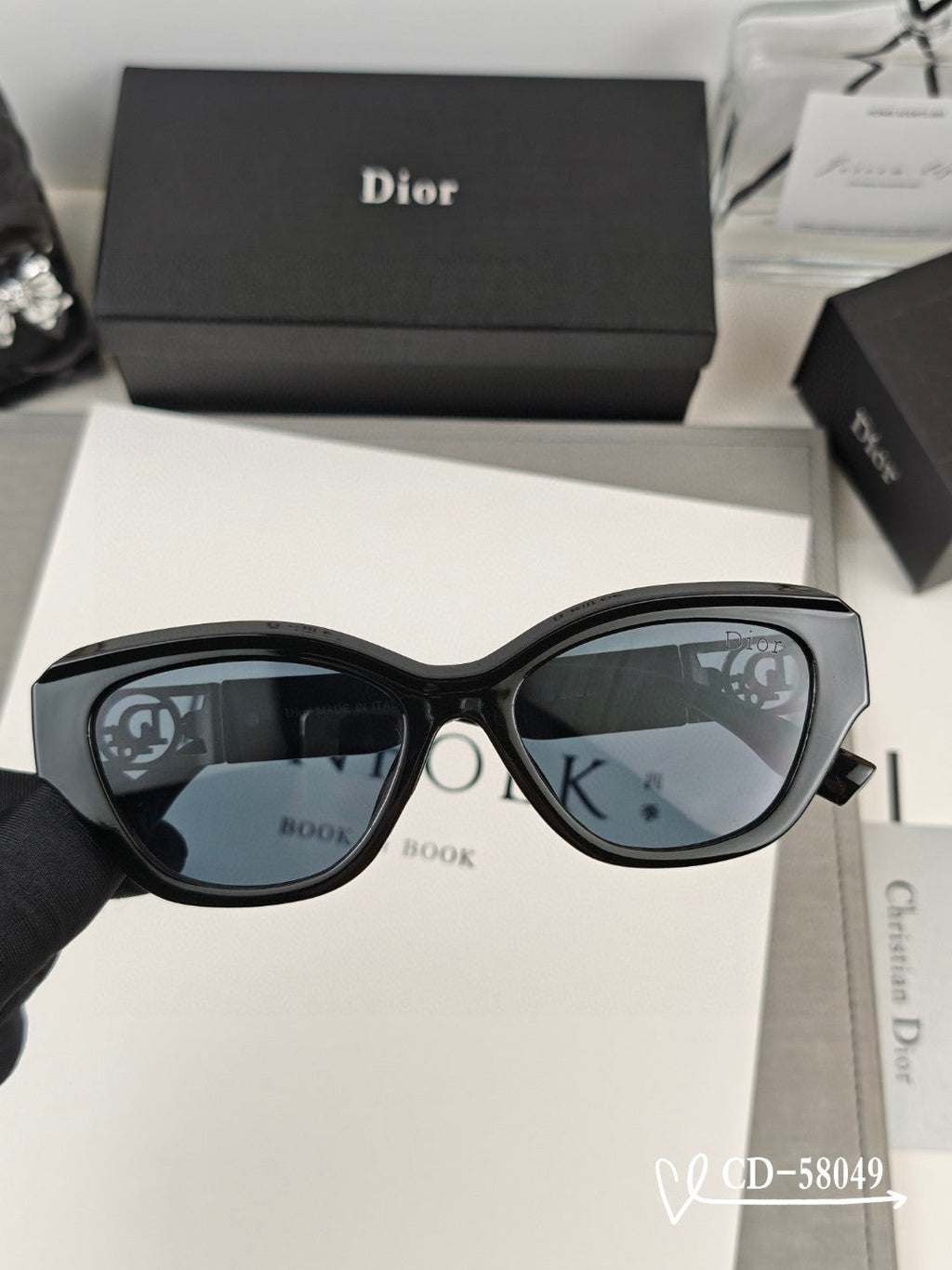 DIOR CAT EYE SUNGLASS 58049 IN ACETATE