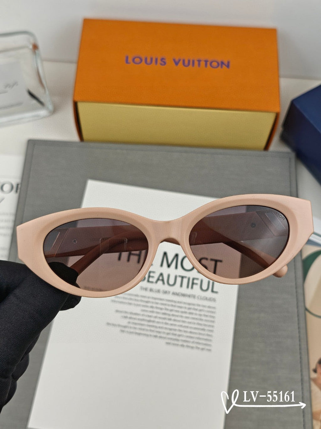 LOUIS VUITTON CAT EYE SUNGLASSES 55161 IN ACETATE