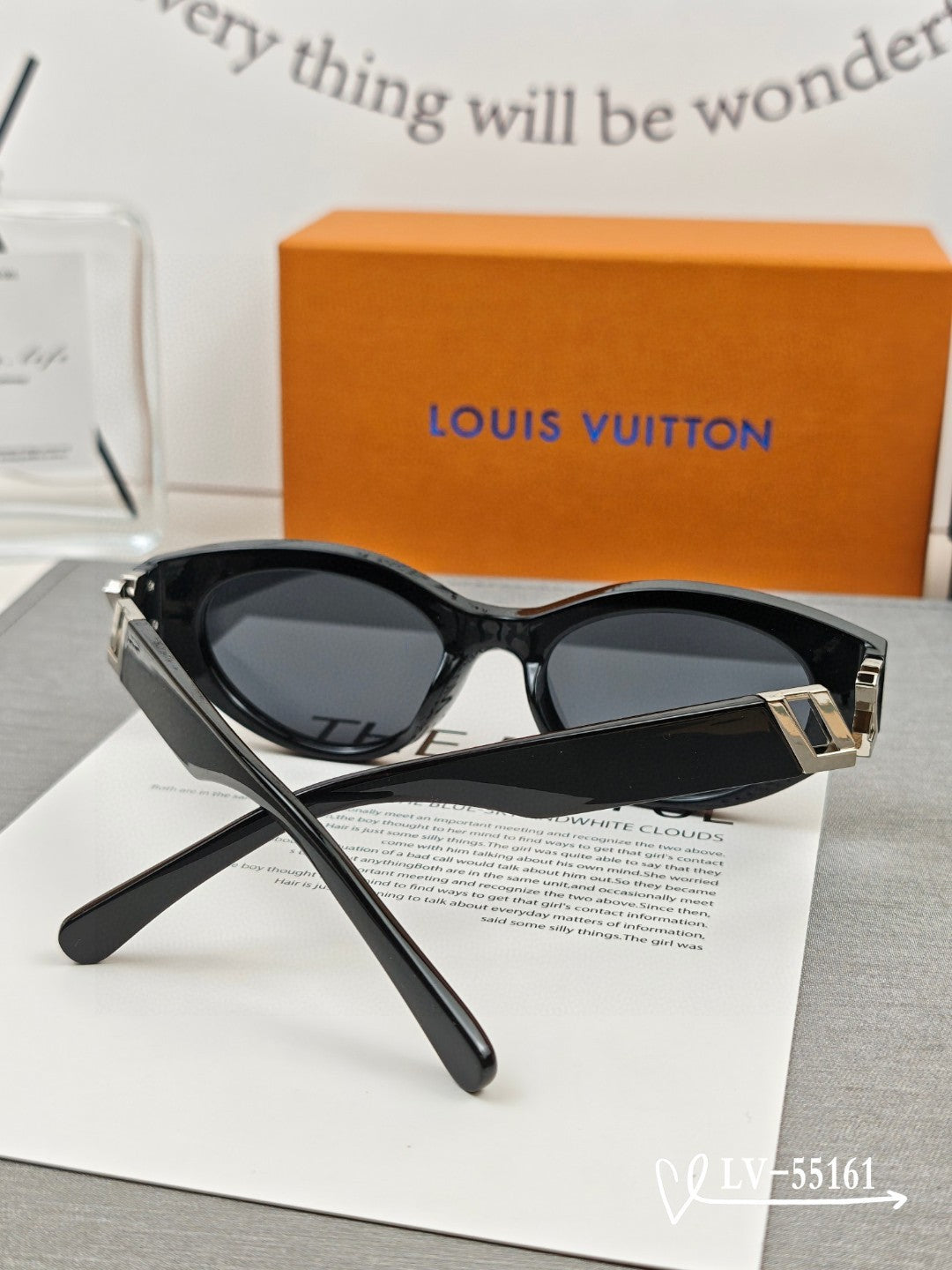 LOUIS VUITTON CAT EYE SUNGLASSES 55161 IN ACETATE