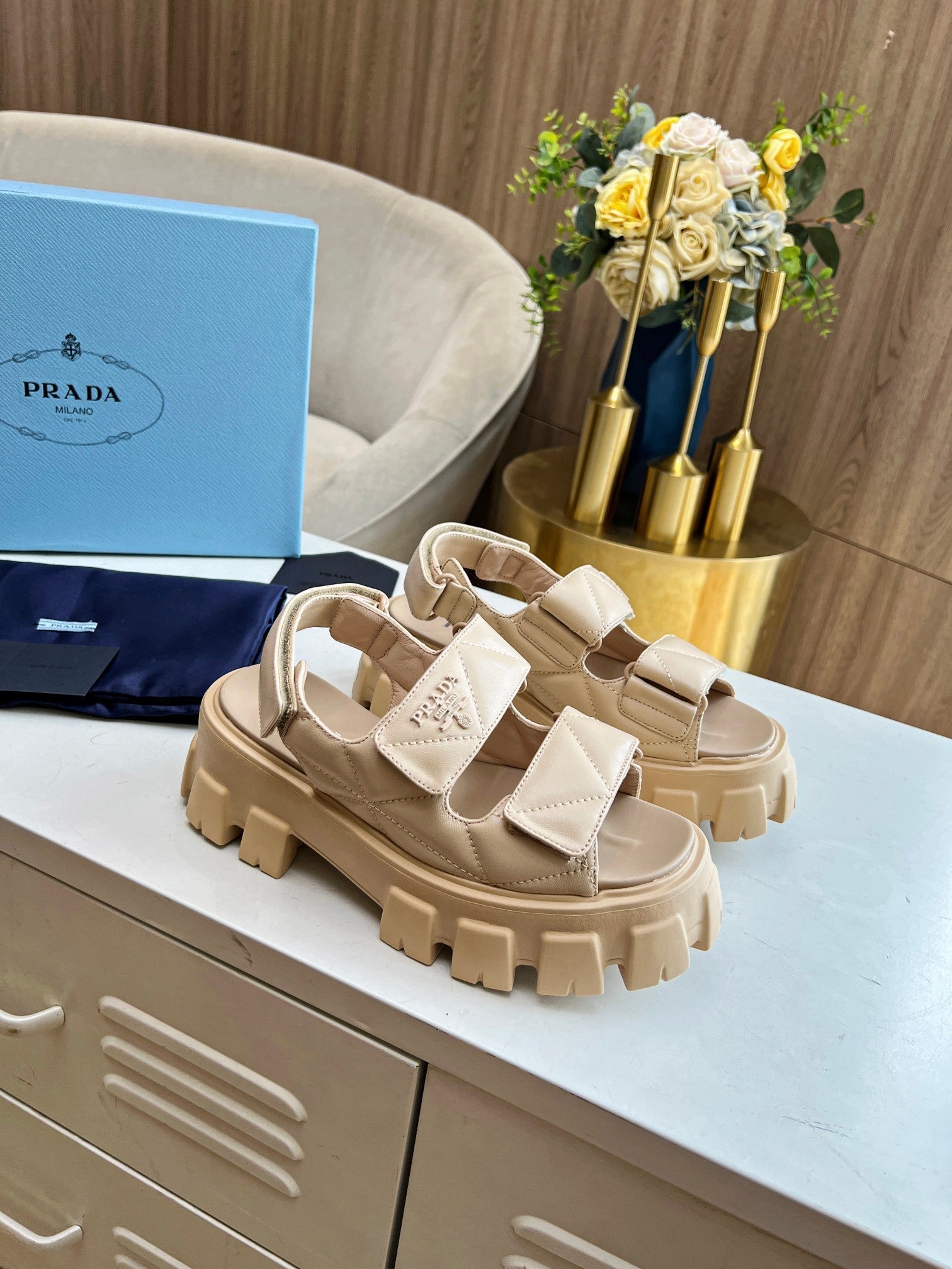 PRADA MONOLITH NAPPA SANLS BEIGE LAMBSKIN