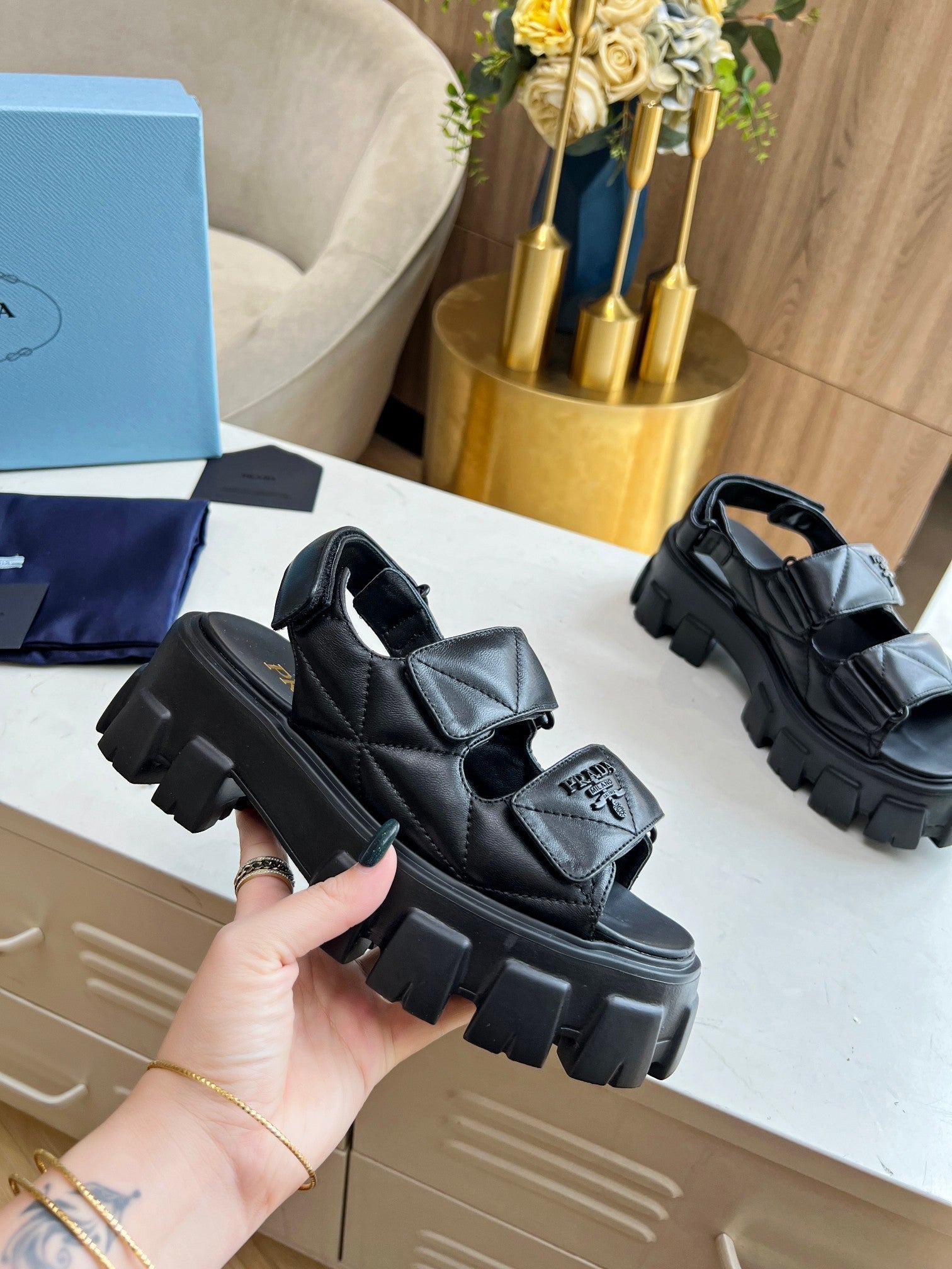 PRADA MONOLITH NAPPA SANLS BLACK LAMBSKIN