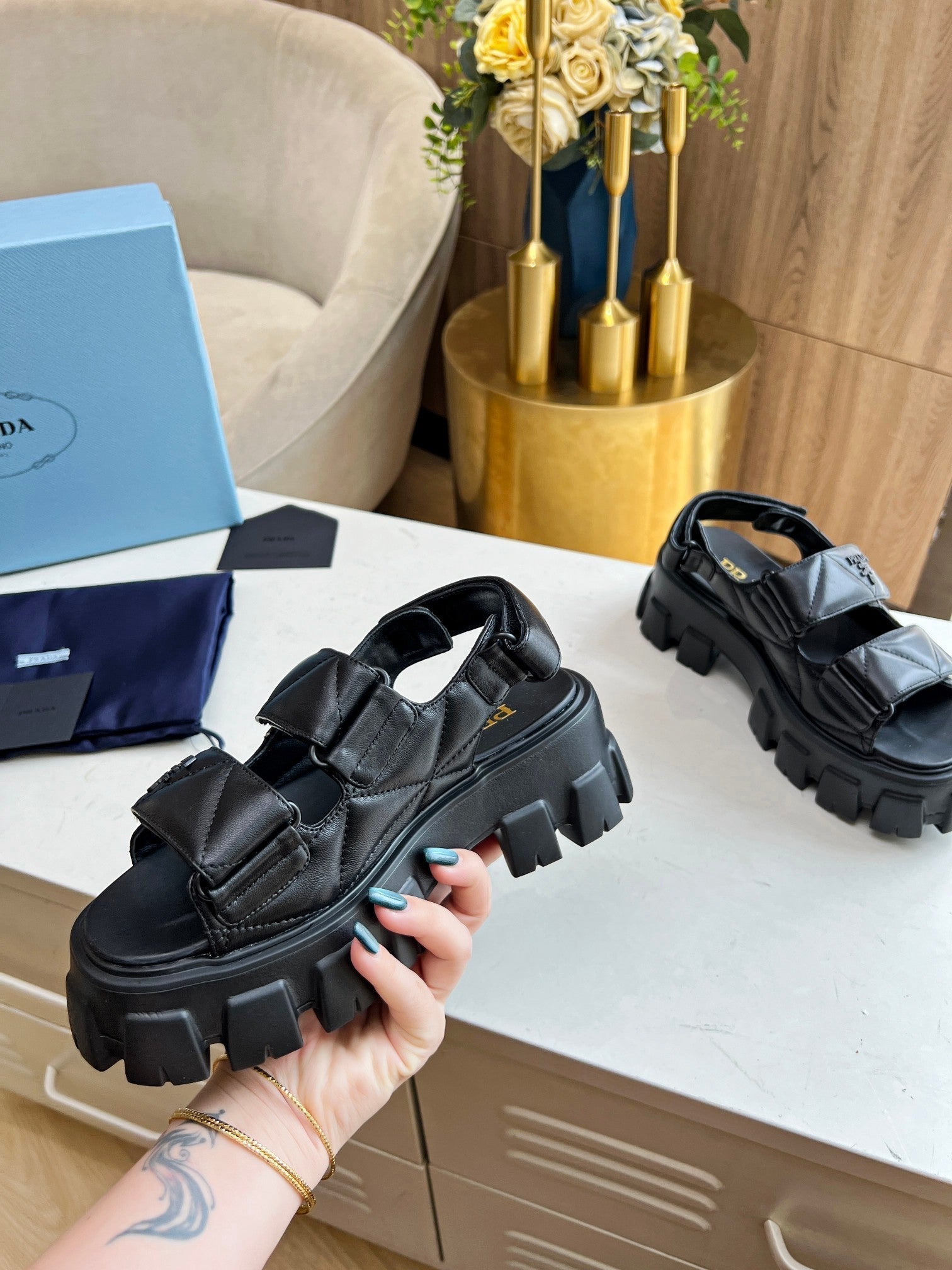 PRADA MONOLITH NAPPA SANLS BLACK LAMBSKIN
