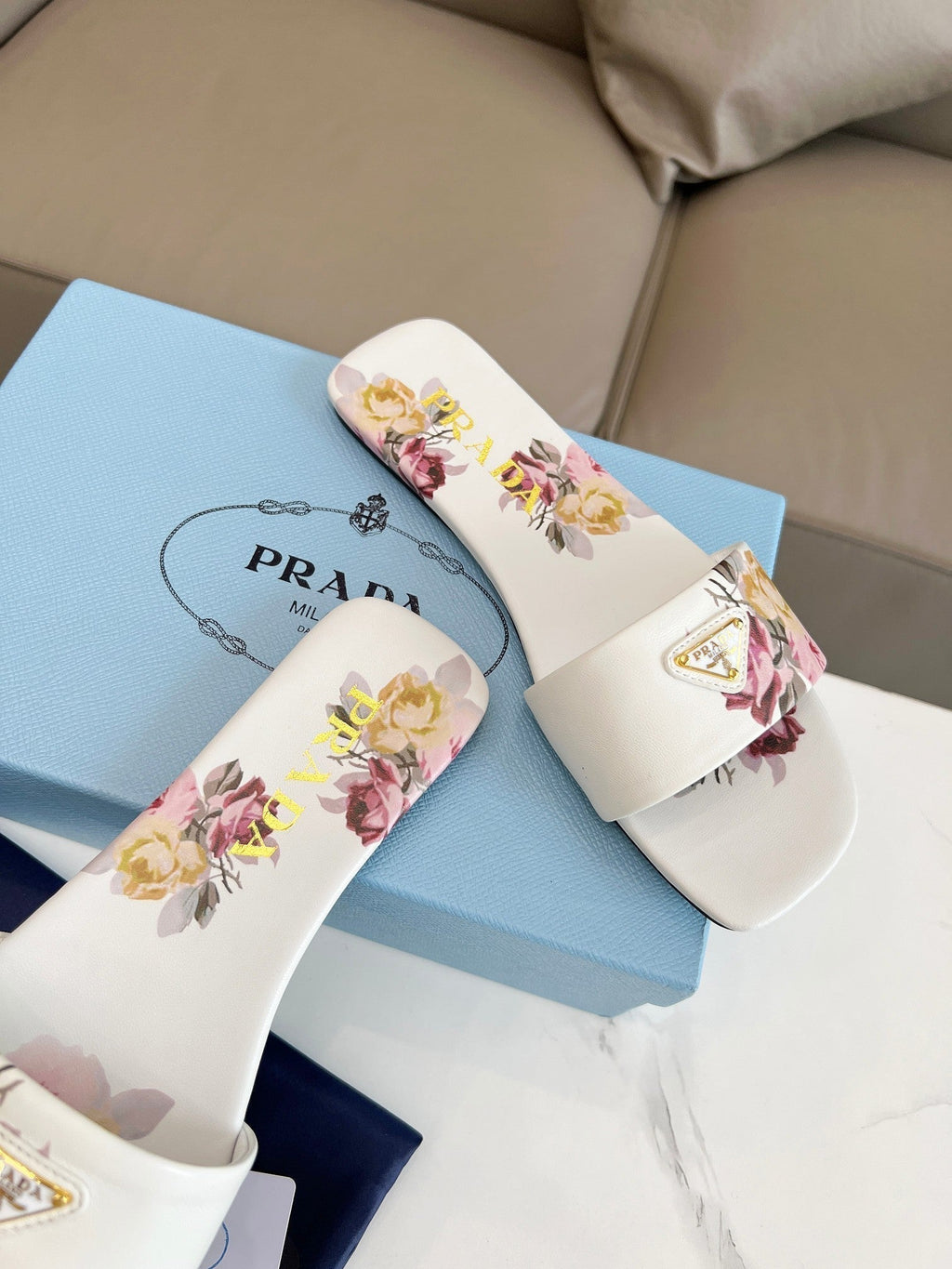 PRADA PRINTED SLIDES SLIPPERS WHITE LAMBSKIN