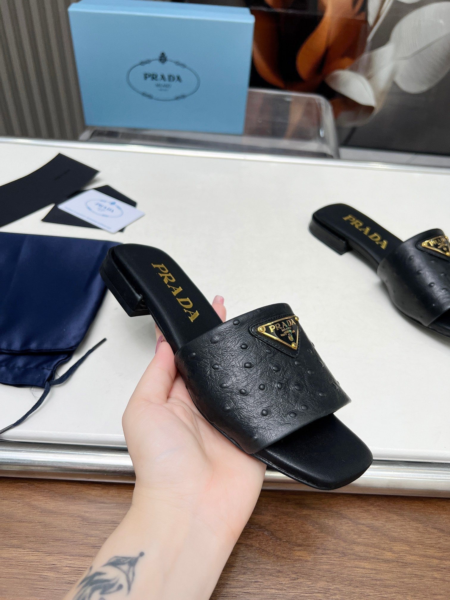 PRADA SAFFIANO PATENT SLIDES OSTRICH MOTIF BLACK CALFSKIN