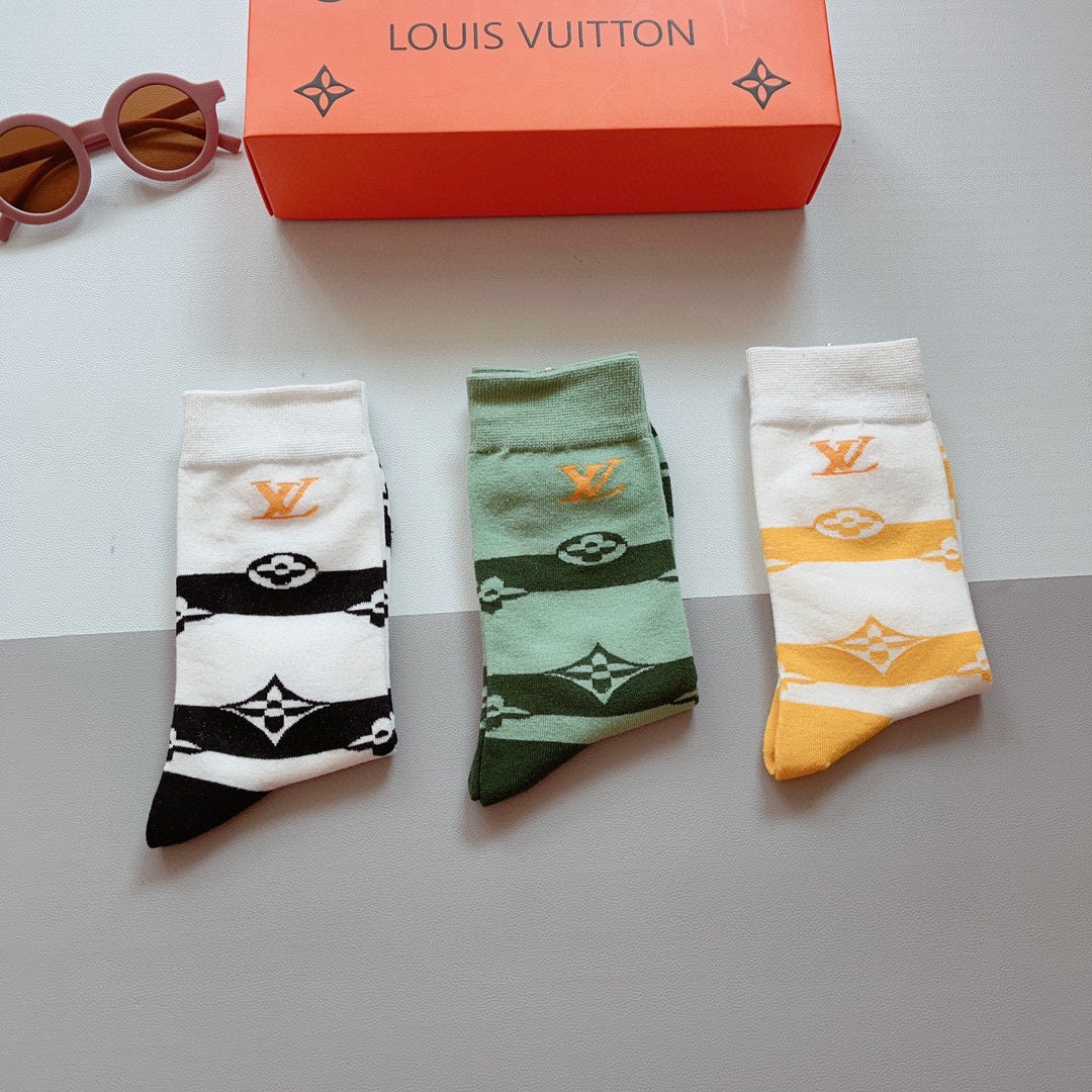 LOUIS VUITTON CREW SOCKS 172256 (1 BOX)