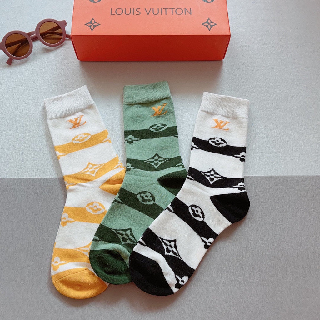 LOUIS VUITTON CREW SOCKS 209979 (1 BOX)