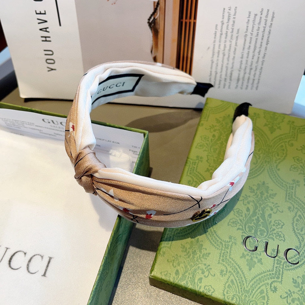 GUCCI HAIRBAND WITH FLOWER PRINT IN DESERT BROWN SILK 398864