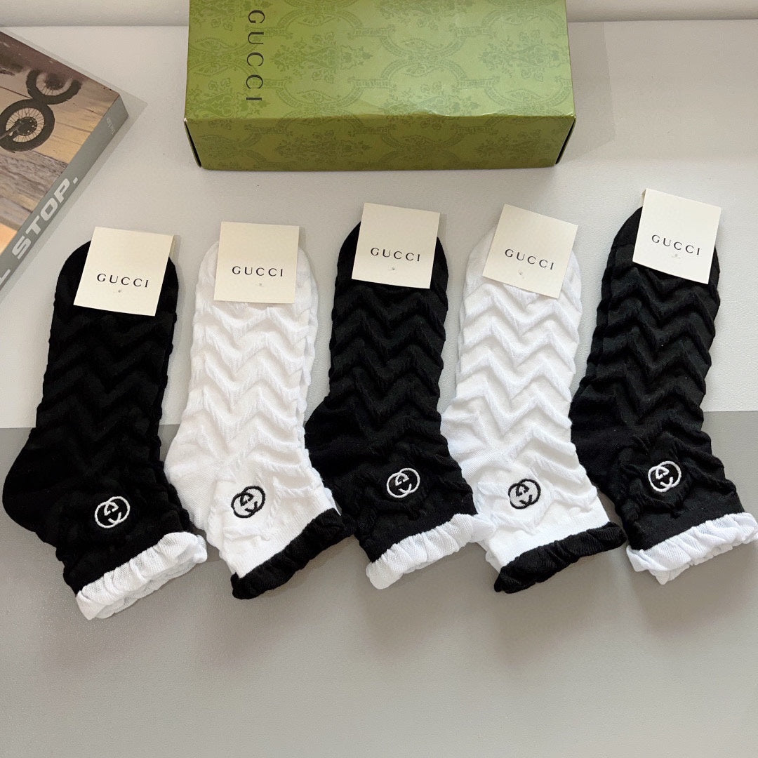 GUCCI LOW-CUT SOCKS 425639 (1 BOX)