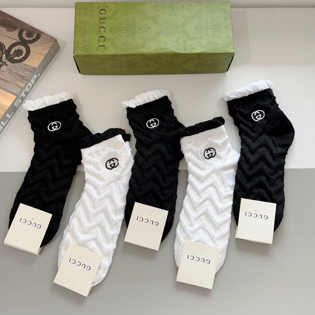 GUCCI LOW-CUT SOCKS 425639 (1 BOX)