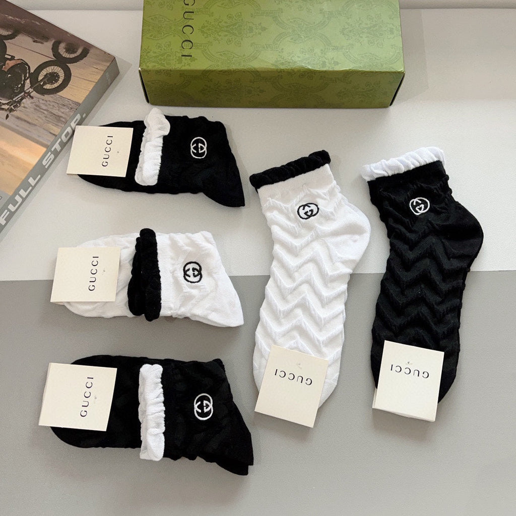 GUCCI LOW-CUT SOCKS 425639 (1 BOX)