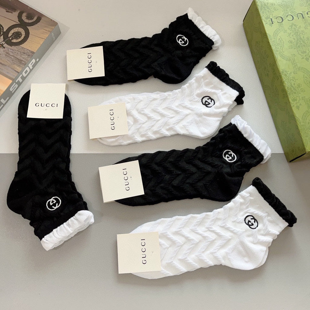 GUCCI LOW-CUT SOCKS 425639 (1 BOX)