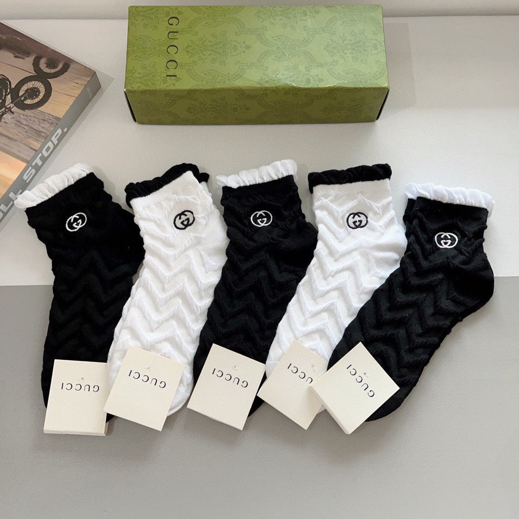GUCCI LOW-CUT SOCKS 425639 (1 BOX)