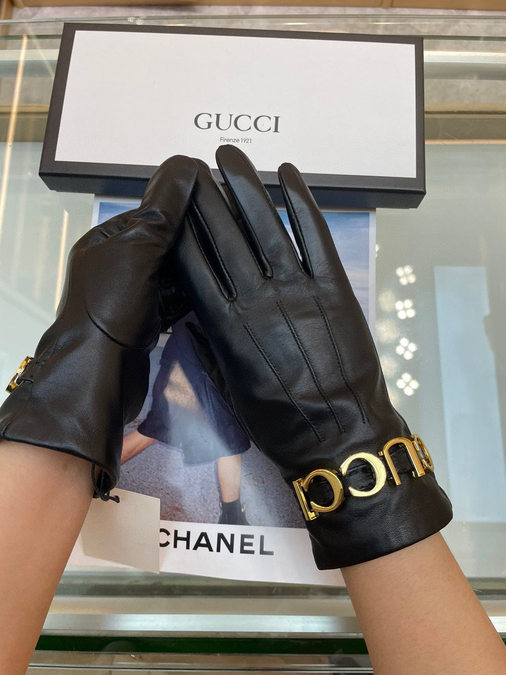 GUCCI EUROPEAN GLOVES IN BLACK LAMBSKIN WITH CASHMERE LINING 376727