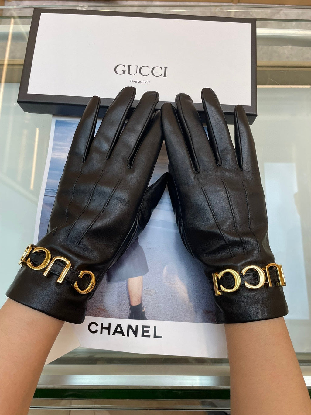 GUCCI EUROPEAN GLOVES IN BLACK LAMBSKIN WITH CASHMERE LINING 376727