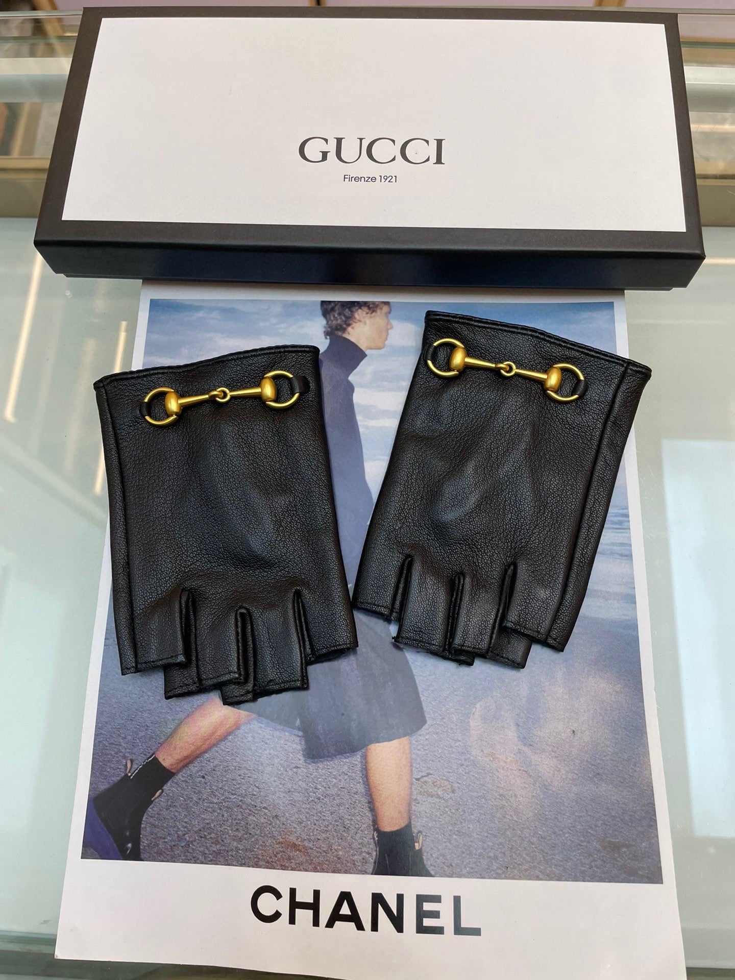 GUCCI FINGERLESS GLOVES WITH HORSEBIT IN BLACK LAMBSKIN 463853