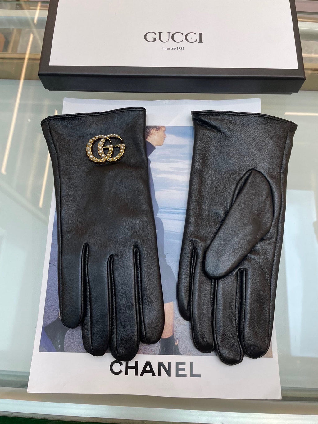 GUCCI GLOVES IN BLACK LAMBSKIN AND FLEECE LINING 465050