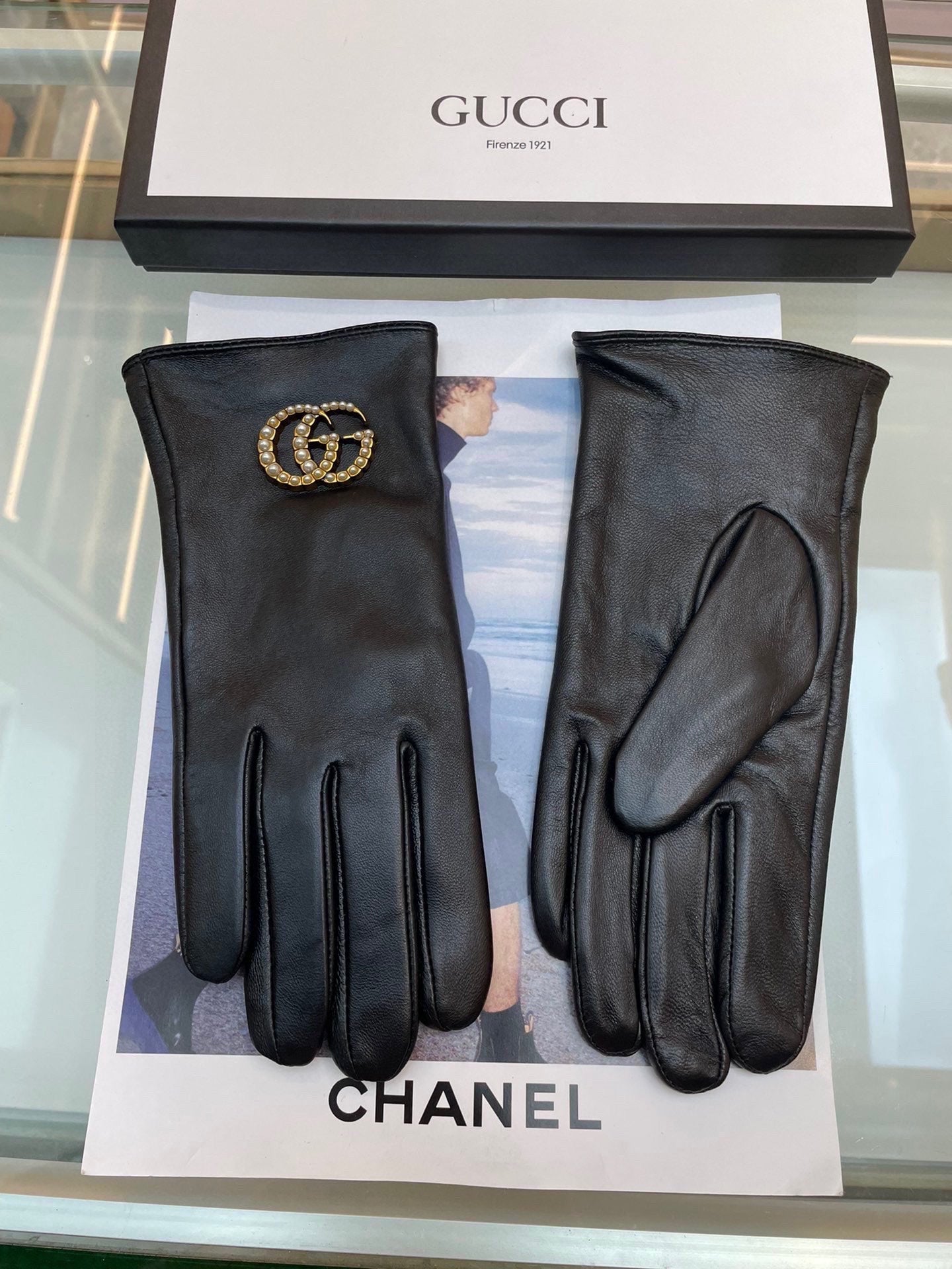 GUCCI GLOVES IN BLACK LAMBSKIN AND FLEECE LINING 465050
