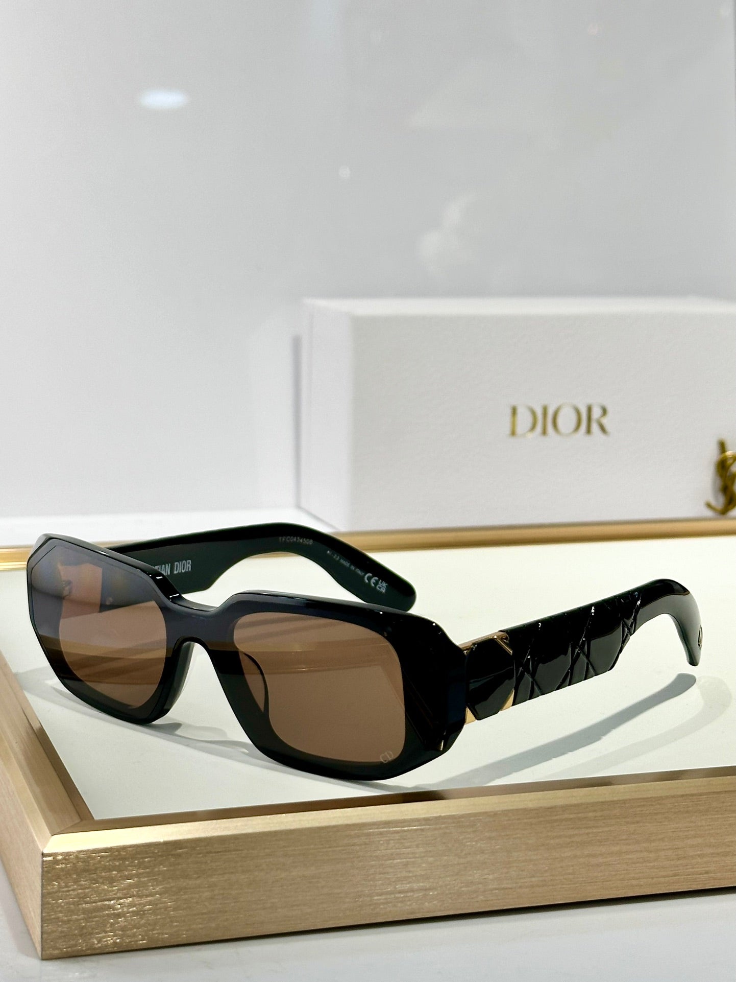 DIOR MONTAIGNE SUNGLASS LABY99.22 A3I IN ACETATE