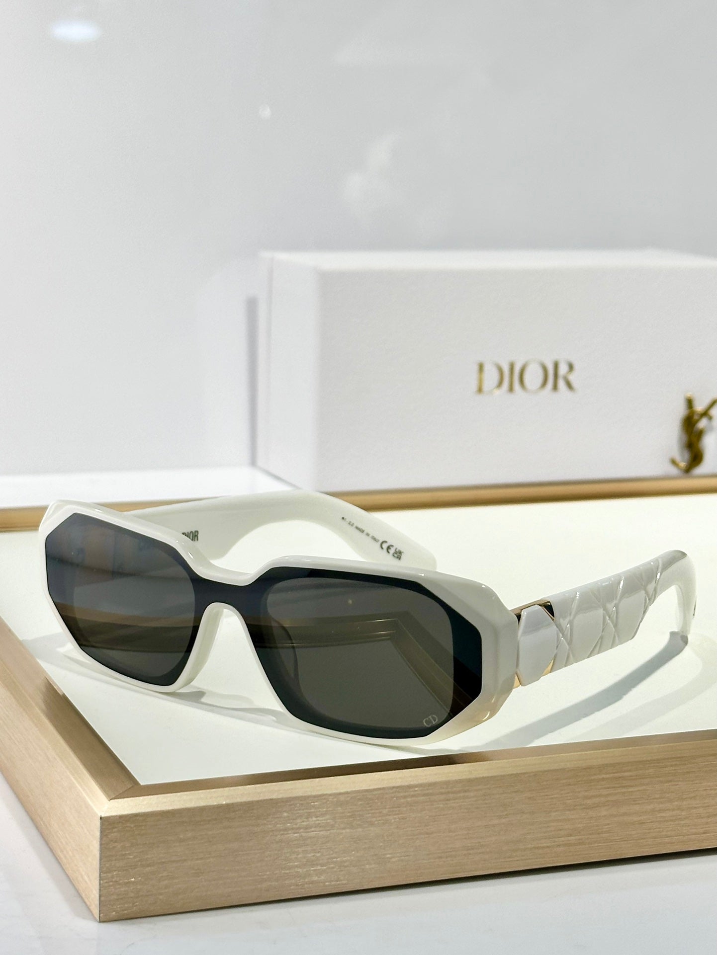 DIOR MONTAIGNE SUNGLASS LABY99.22 A3I IN ACETATE