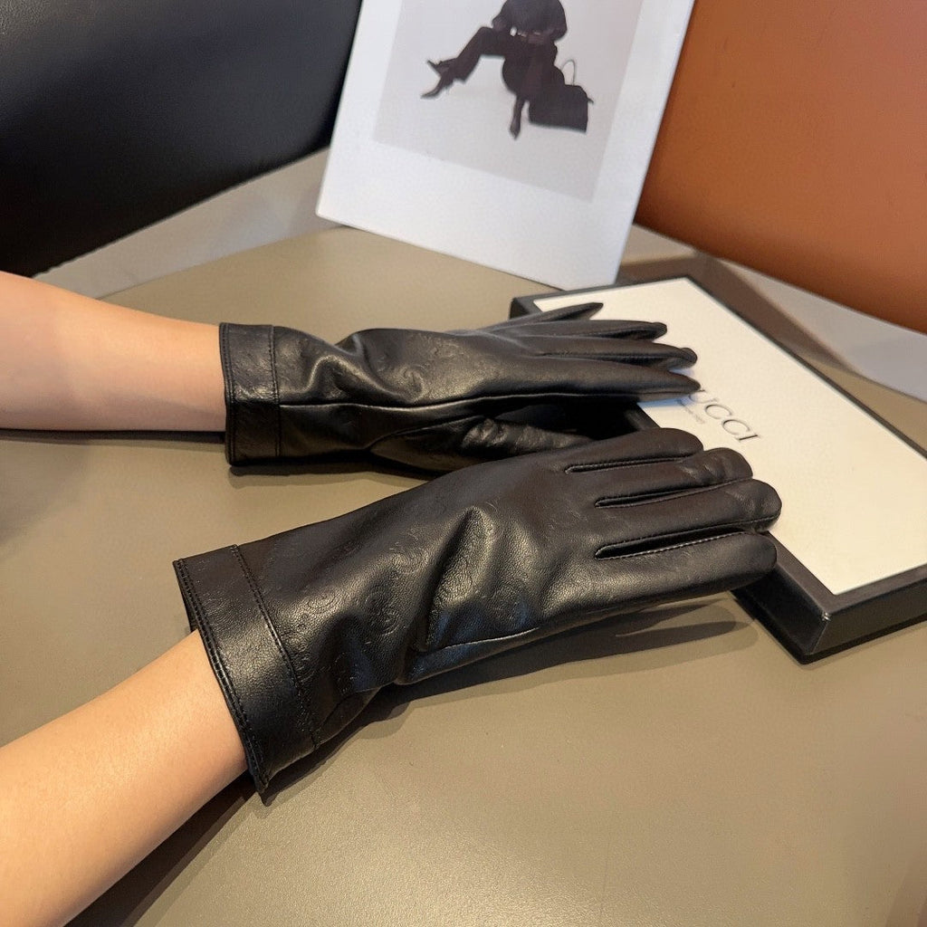 GUCCI GLOVES IN BLACK EMBOSSED LAMBSKIN 423484