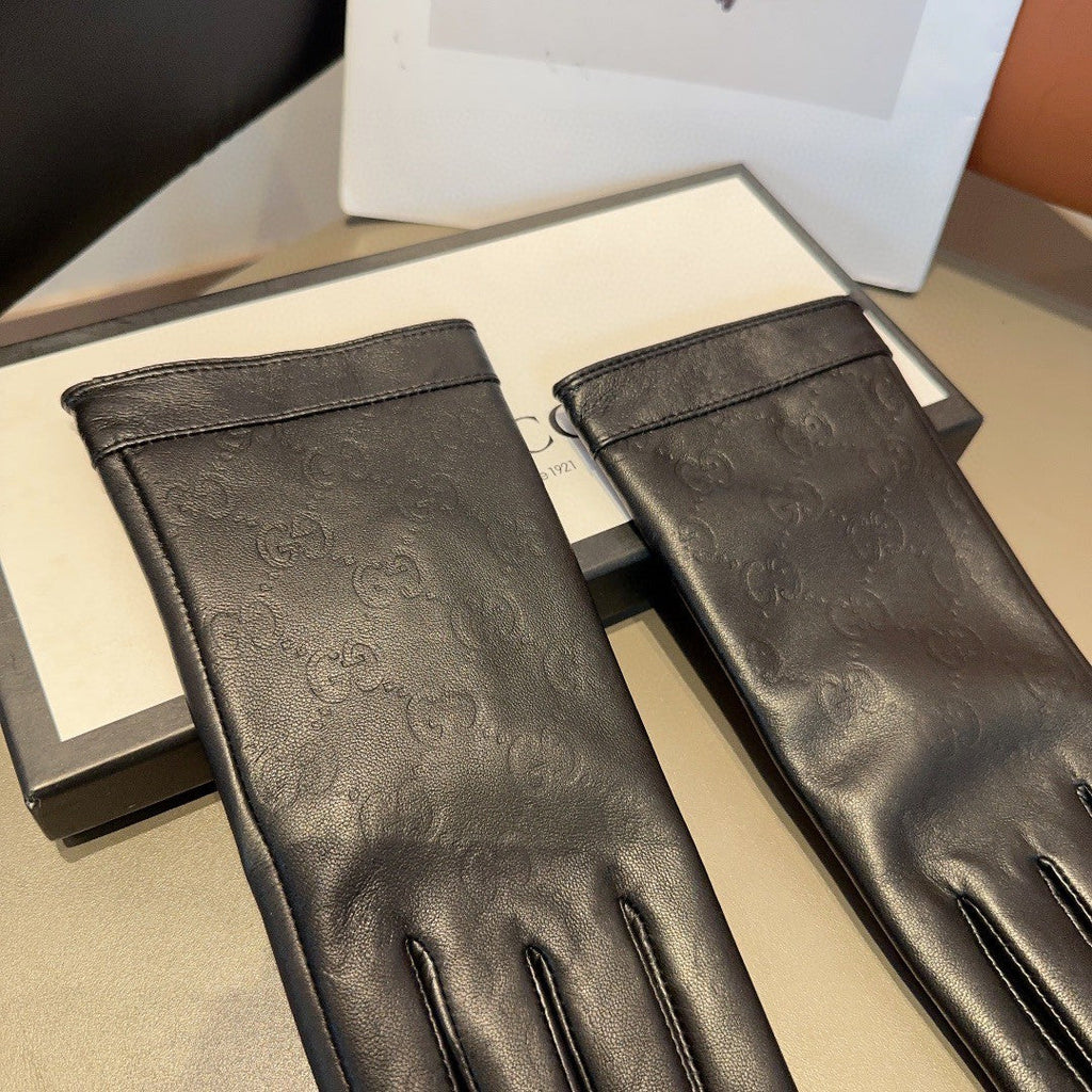 GUCCI GLOVES IN BLACK EMBOSSED LAMBSKIN 423484