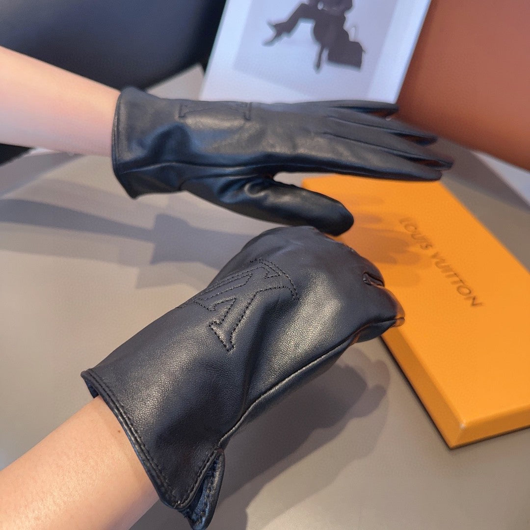 LOUIS VUITTON GLOVES IN BLACK LAMBSKIN 432714