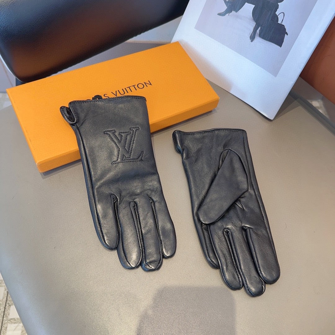 LOUIS VUITTON GLOVES IN BLACK LAMBSKIN 432714